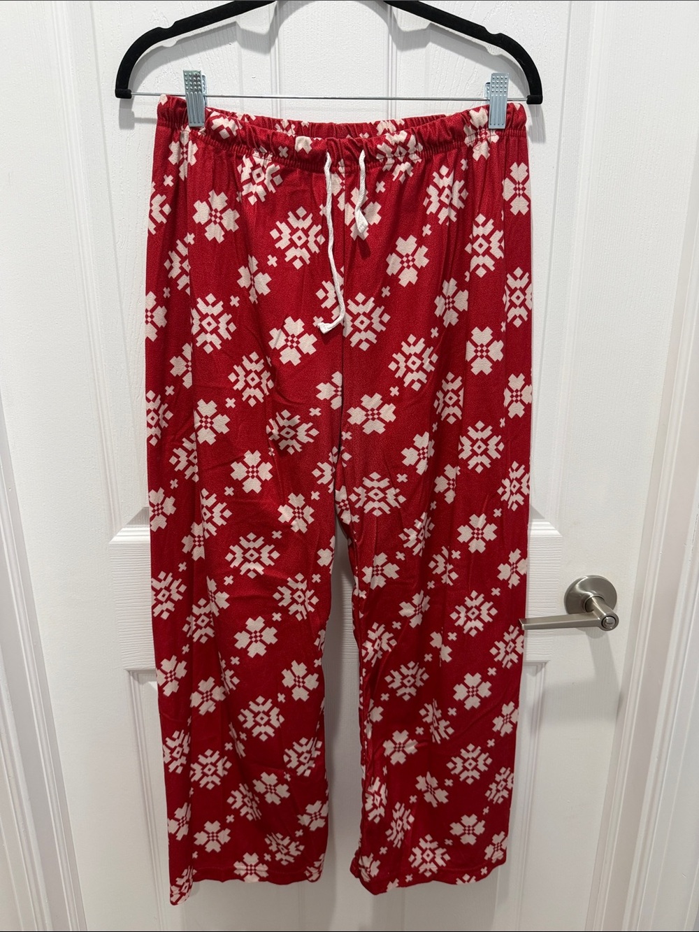 Women’s Red Snowflake Lounge Pajama Pants